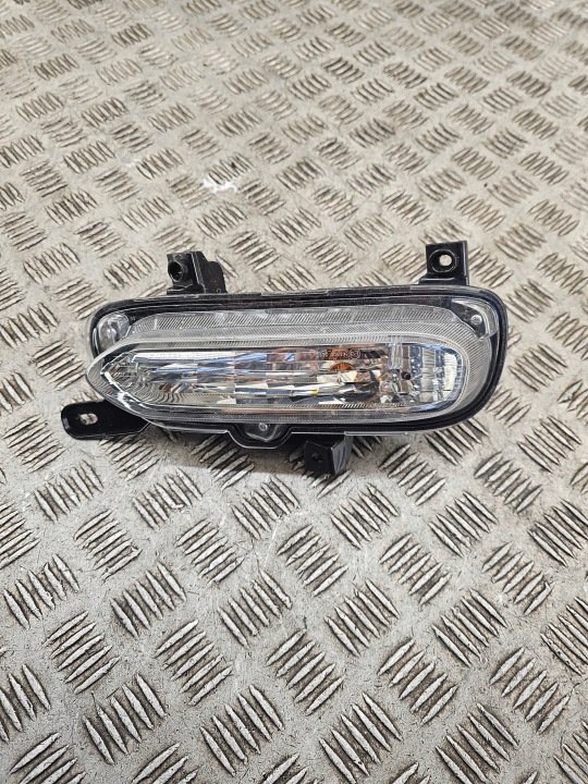 Feux antibrouillard Feux phare Droite Avant Droit Avant SUZUKI SX4 S-CROSS II 6310R00290