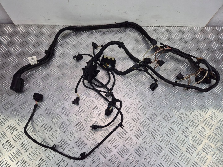 bundle of the engine BMW X1 E84 28i 7649089 N20B20A