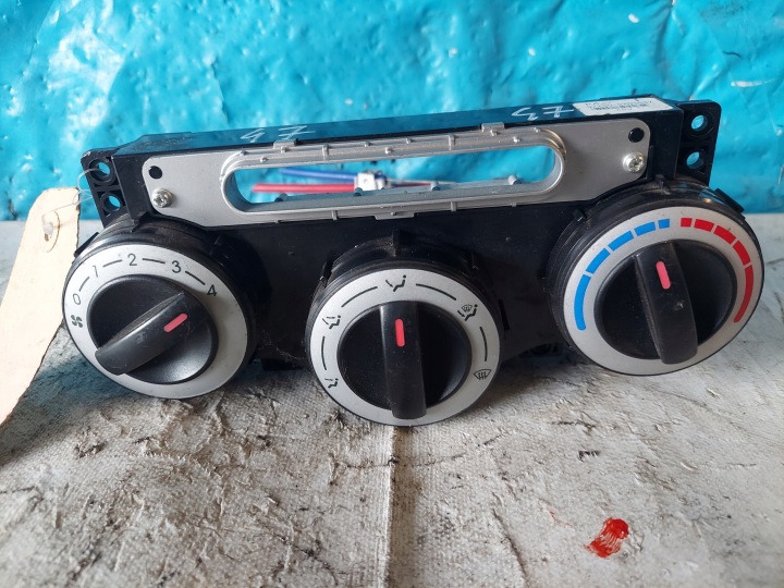 PANEL KLIMY HYUNDAI e 10 2009 R 972500X0304X