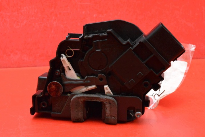 Della serratura PORTA Portiera sinistra Anteriore Anteriore EU 6M2A-R21813-EA FORD S-MAX MK1 06-10