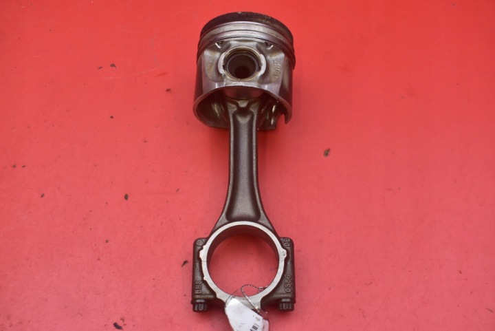 piston connecting rod 79L69M VW TOURAN 1 and 1.9 TDI 105 KM 03-06