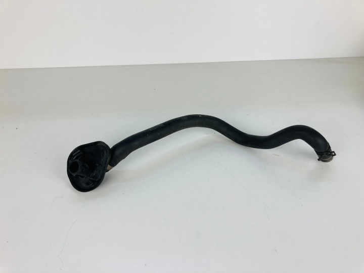 AUDI A5 F5 8W 2.0TFSI Tubazione tubo tubo flessibile d’acqua 8W1819350B