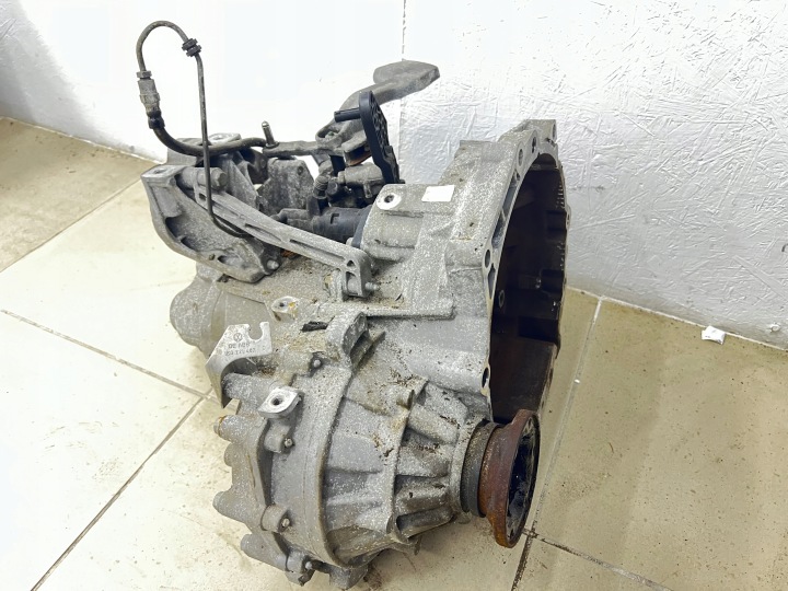 VW PASSAT B7 3AA CC GOLF TOURAN Getriebe MANUAL 1.4 TSI KWB