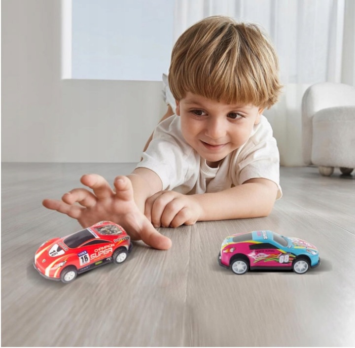 LARGE SET OF RACING CARS RESORAKI METAL CARS + CHEST MAP Main color multicolor