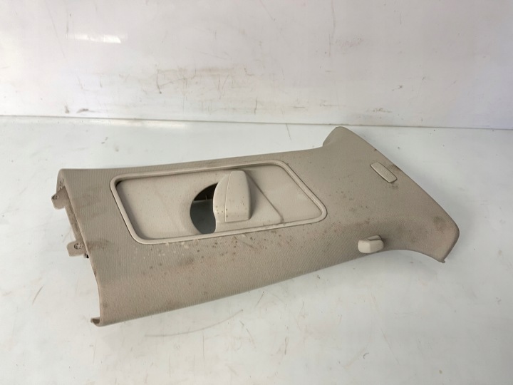 cover SLUPKA SRODKOWEGO right VW GOLF VI 1K0868312