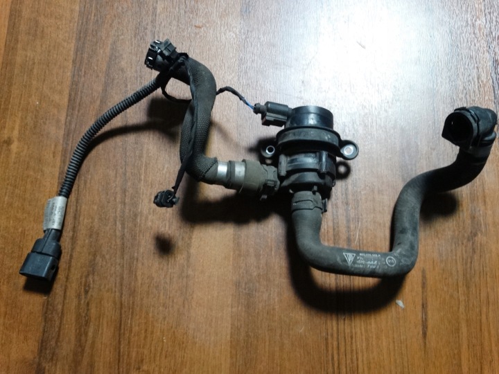 IDEALNA Pompa d’acqua Tubi PORSCHE 992 1