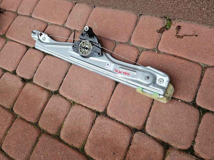 lehúzó ablak far hátsó jobb mechanizmus Opel Insignia B FL 39176508