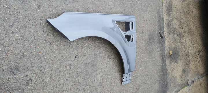 RANGE ROVER SPORT SVR BEFORE LIFT FENDER LEFT