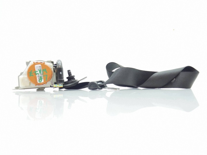 sicherheitsgurt links vorne A1778600700 MERCEDES CLA W118 W117