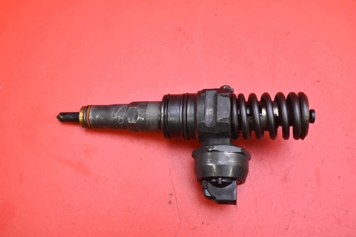 Injecteur Injecteur 038130073BA 0414720216 VW PASSAT B5 1.9 TDI 130 KM 00-05