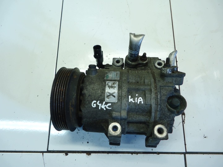 HYUNDAI SONATA 2.4 16V G4KC compressore aria condizionata F500DC4AA-03