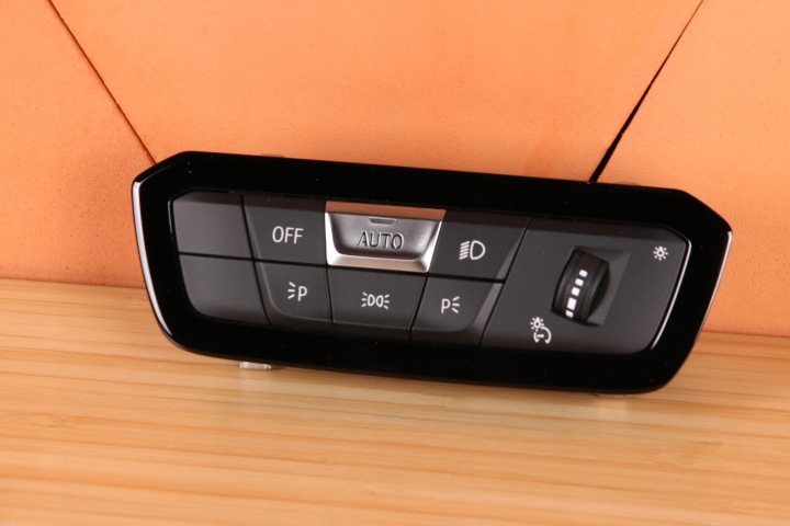 BMW G42 G20 G22 G23 G26 M2 M3 M4 vypínač PANEL světel USA 9461139