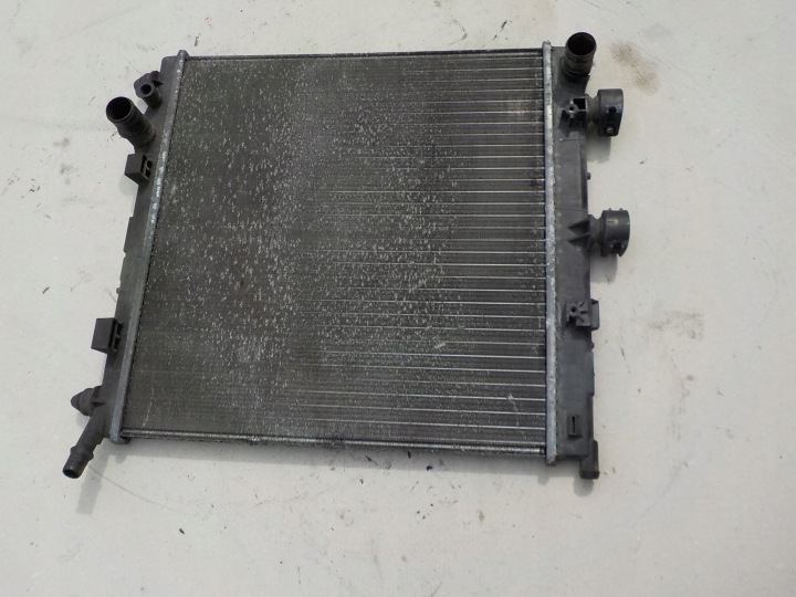 water cooler peugeot 207 1,4 16v 2007r