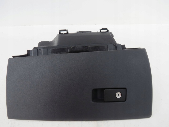 skrinka spolujazdca spolujazdca VOLVO V70 lll 3.2 B R6 243 KM 07-16r 39807244 30676278