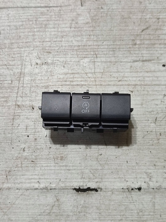 Peugeot 308 2019 other levers and przyciski