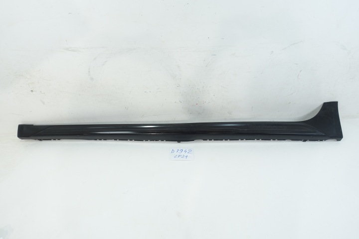 moulding threshold left AUDI A4 B9 LIFT KOMBI ALLROAD