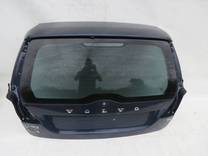 kapota kufru zadní VOLVO V70 lll 3.2 B R6 243 KM 07-16r 30674837 498-46