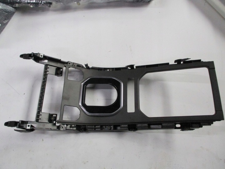 krytka PANEL TUNELU EVOQUE BJ32-045A66-AAW