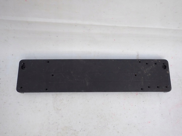 MERCEDES A2938851900 Ráma fedél PODSTAWA TABLICY eleje