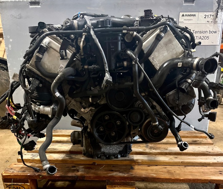 KPL. engine BMW G11 G05 G06 G07 N63B44D 19r 5.0IX 1