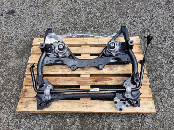 6859413 6869290BMW F20 F21 F30 ELKA LAWA Pont essieu de la suspension Essieu avant