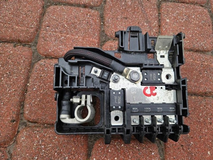 morsetto fusibili CENTRALINA FUSIBILI Opel Corsa E