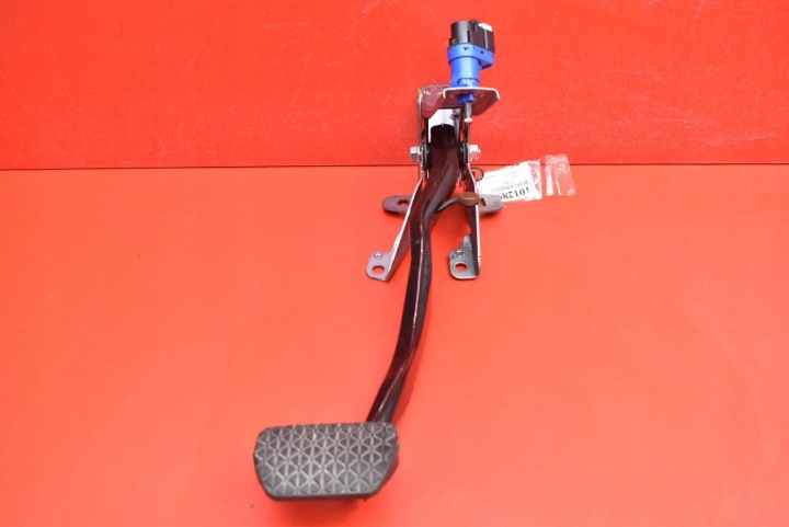 PEDAL pedali , pedale freno AUTOMAT MAZDA CX-3 1 e 2.0 SKYACTIV 150 KM 18-21