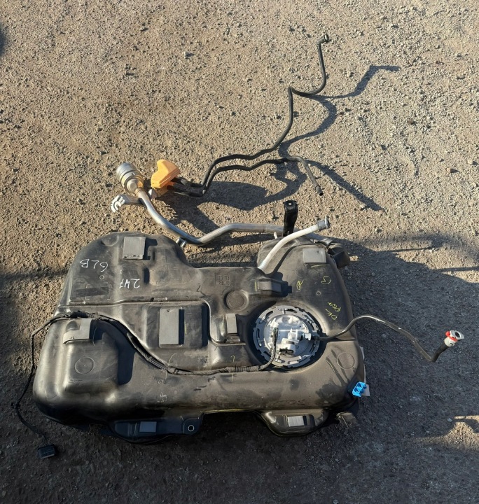 IDEALNY KPL. fuel tank MERCEDES GLB X247 1