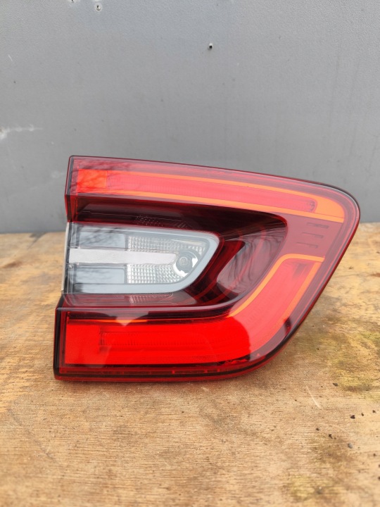 RENAULT KADJAR Licht heck links für die Heckklappe
