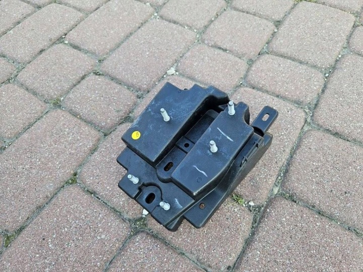 Halter Halter Stütze tunelu srodkowego Opel Corsa F 39167719