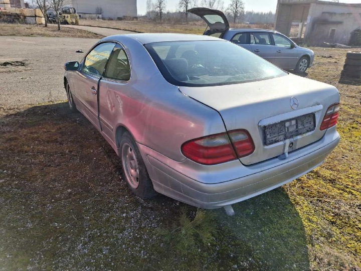 Mercedes- Benz CLK- CLASS Dørkontrolmodul 2000 2.0L 2088201526 208 10