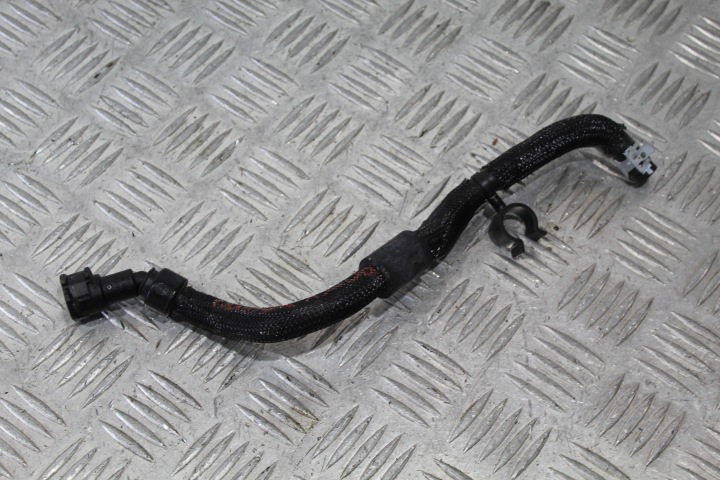 Tuyau flexible Conduit pieces tuyaux ADBLUE DACIA DUSTER II 2