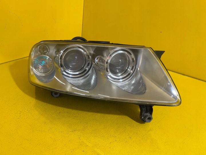 far desna VW TOUAREG i 02-10 XENON 7L6941016BK