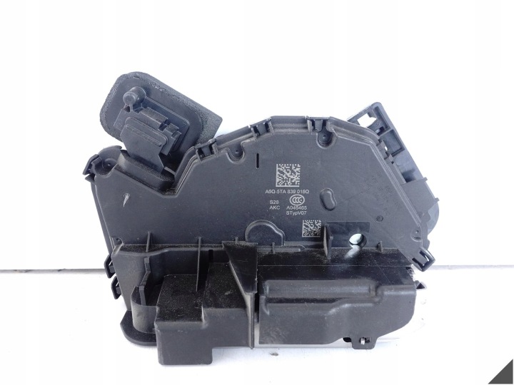 VW TOURAN 5TA AUDI A3 S3 8Y0 CUPRA SKODA lock mechanism door right rear part