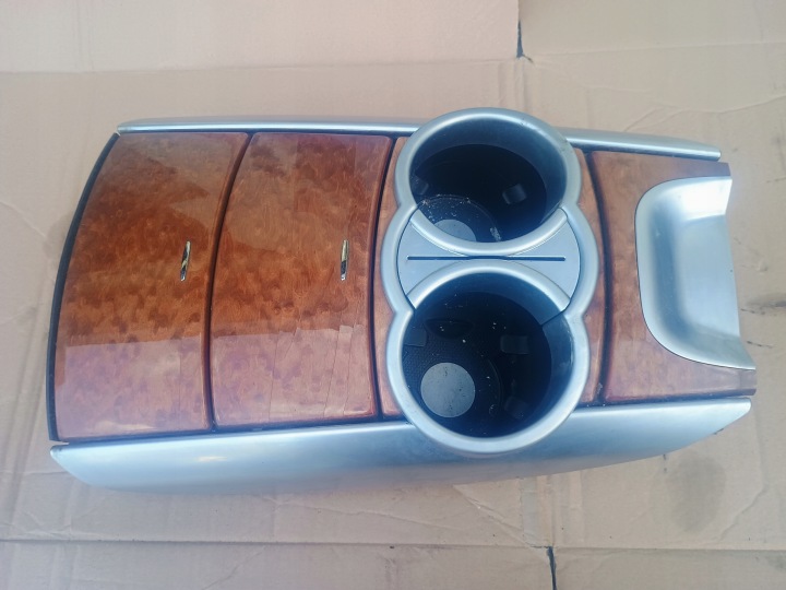 TUNEL central ashtray MERCEDES R W251