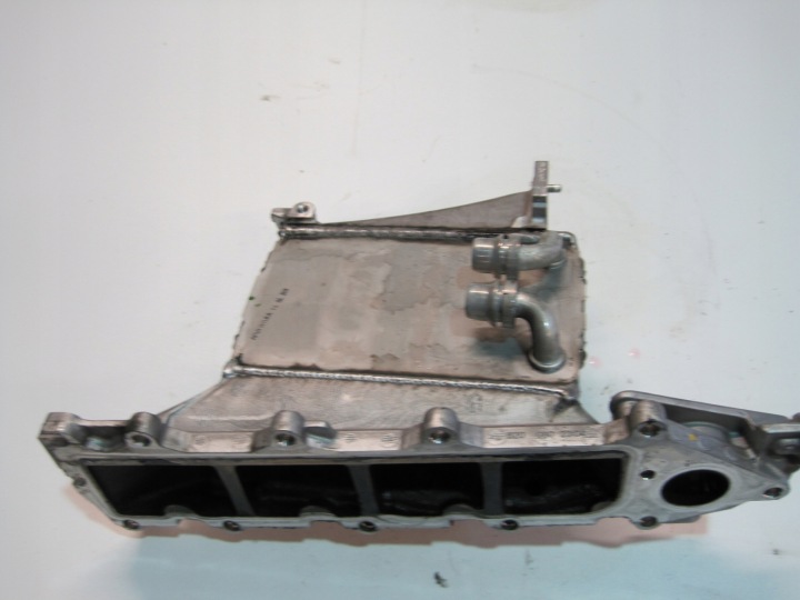 intake manifold AUDI A4 8W0 2,0TDI 04L129766BB