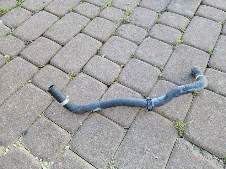 Tubazione tubo tubo flessibile d’acqua 2.5 HYBRYDA XA25A RAV4 Toyota Camry VIII XV70