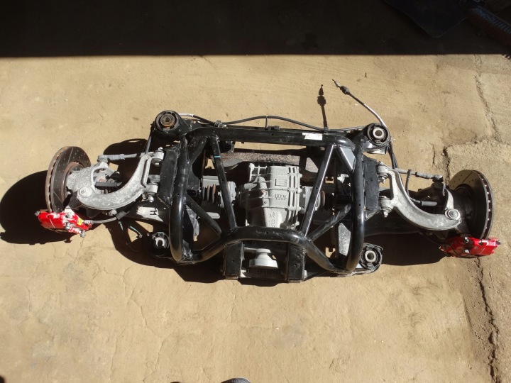 ACHSTRÄGER HINTEN MASERATI GRANTURISMO M145 4.7 1