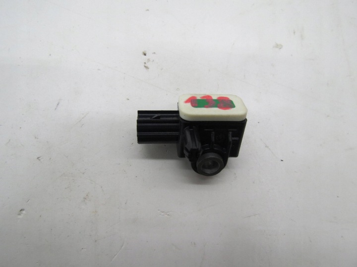 Beschleunigungssensor Crashsensor AIRBAG VOLVO S60 II V60 und 8V4T14B006AA 110527