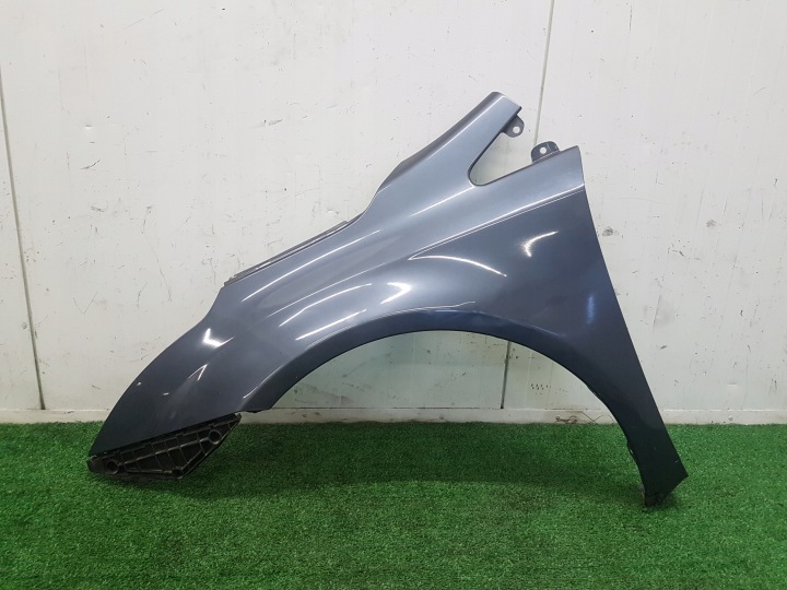 Aile Gauche Avant TOYOTA AVENSIS T27 2010