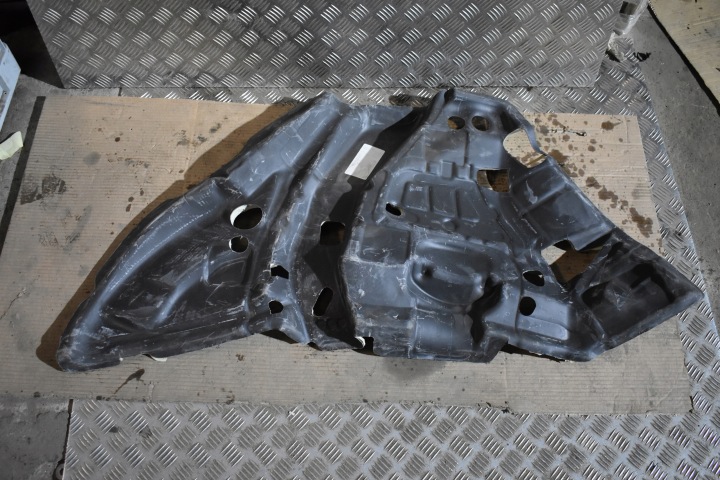 soundproofing of a fender rear. left MERCEDES W167 1