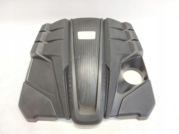 Porsche Macan Turbo and cover upper for engine of the engine 2,9 tfsi 95b103925l