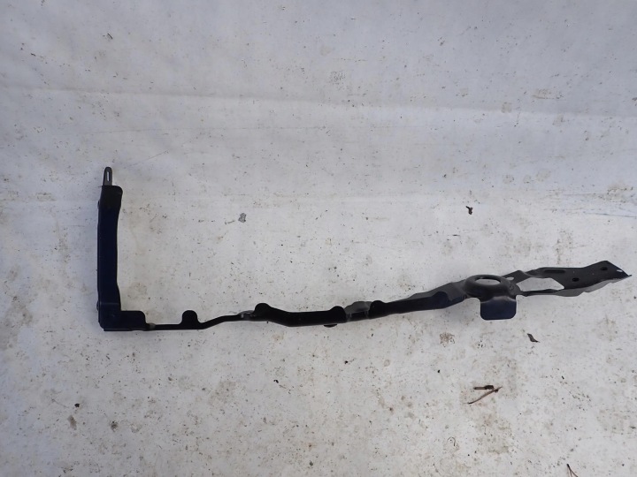 AUDI A4 B9 A5 8W 15-> Stütze Halter rechts