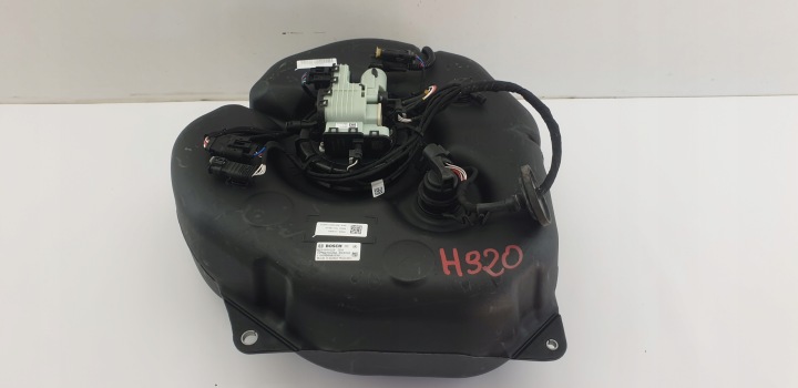 spremnik pumpa ADBLUE MERCEDES E-KLASA W212 A212 A2124701102 0928404016