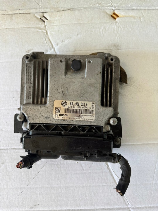 SEAT IBIZA IV 6J Bedienteil KOMPUTE DES MOTORS 03L906018A Original DEMONTAZ
