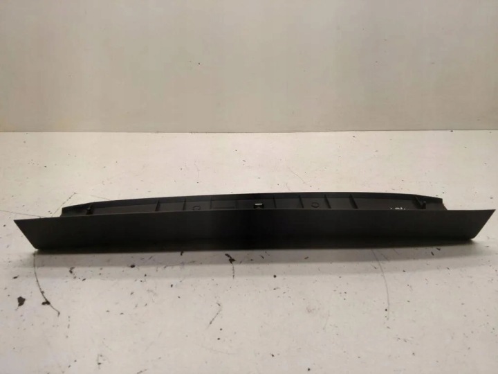 Pannello parabrezza superiore FORD KUGA E 8V41S46404 benzina 147kW 2010 10