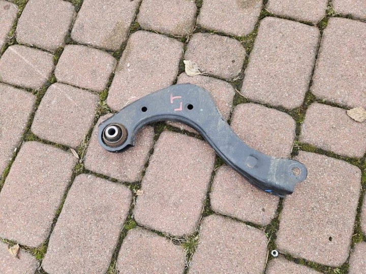 Petit bras Arrière Arrière de la suspension de la suspension Berline Gauche Toyota Corolla E210 E21