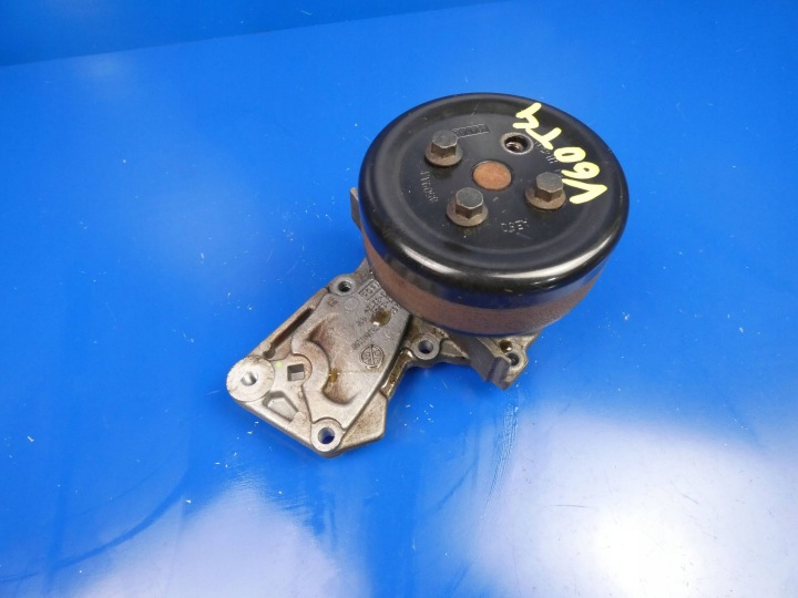 VOLVO V60 und S60 II V40 FORD 1.6 T4 T3 Wasserpumpe