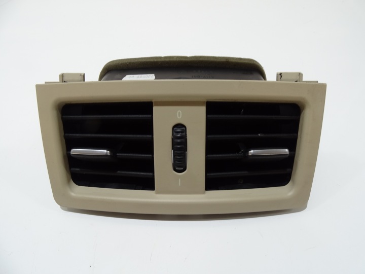 Lüftungsgitter des lüfters mitte heck BMW E60 LCI OE 7129556 (4555686)