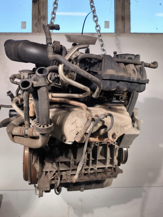 engine complete AVU 1.6 8V AUDI A3 8L LIFT